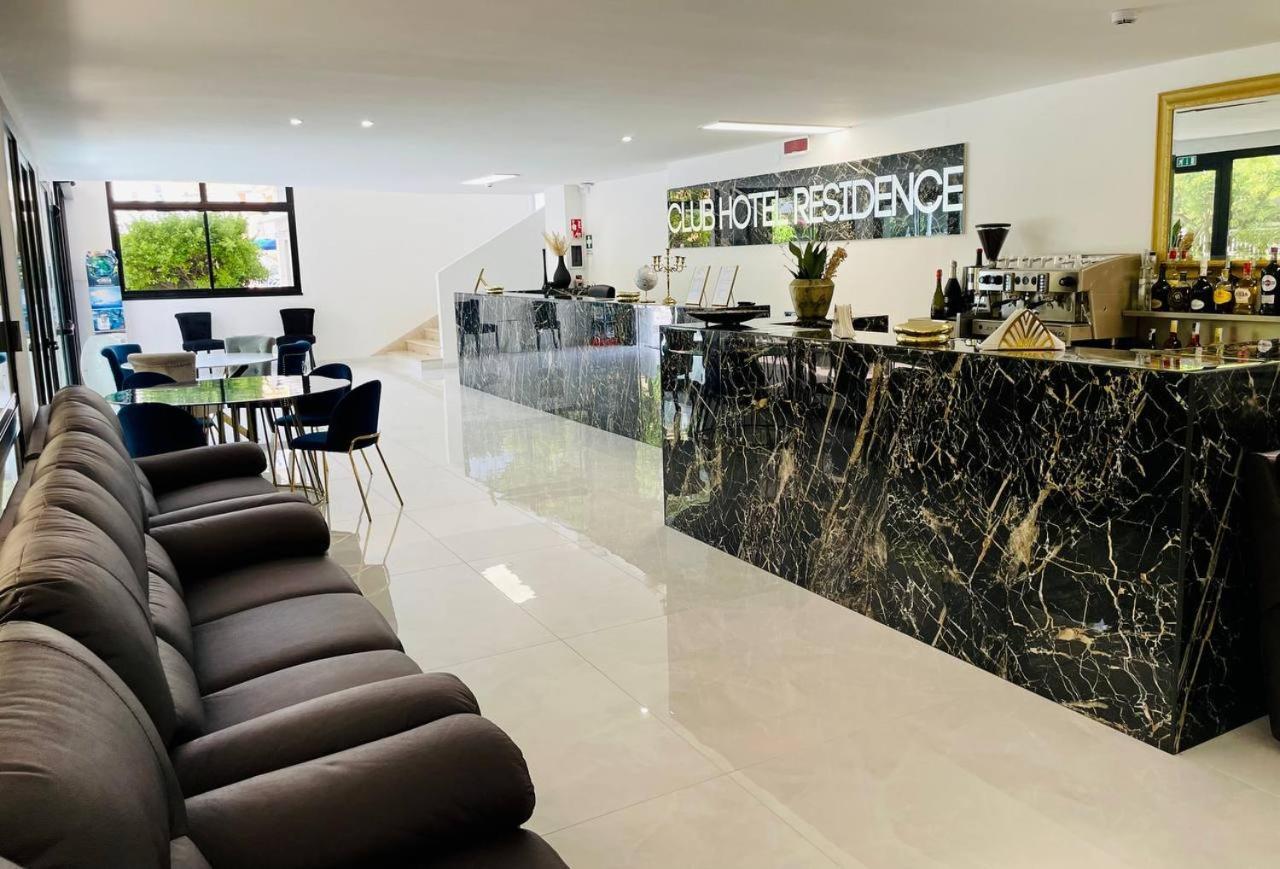Clubhotel Residence Чезенатико Екстериор снимка