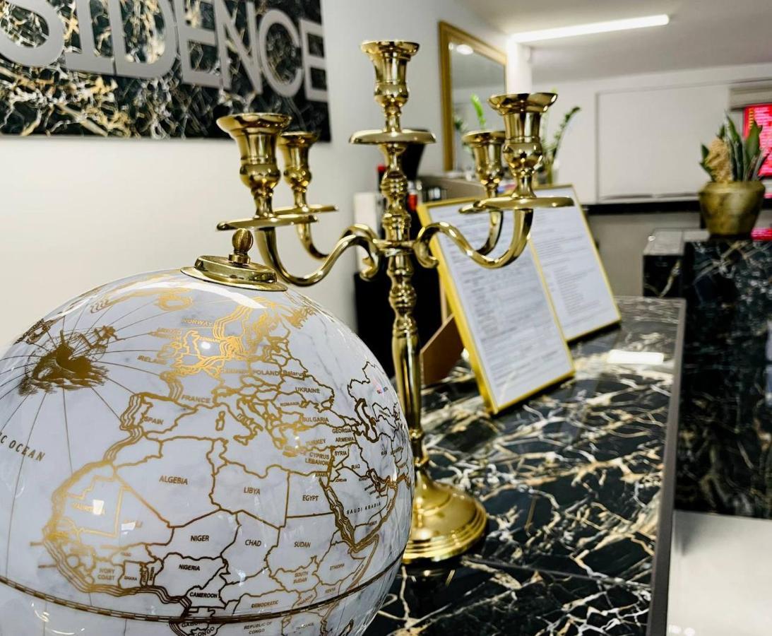 Clubhotel Residence Чезенатико Екстериор снимка