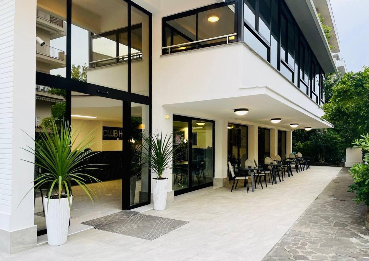 Clubhotel Residence Чезенатико Екстериор снимка