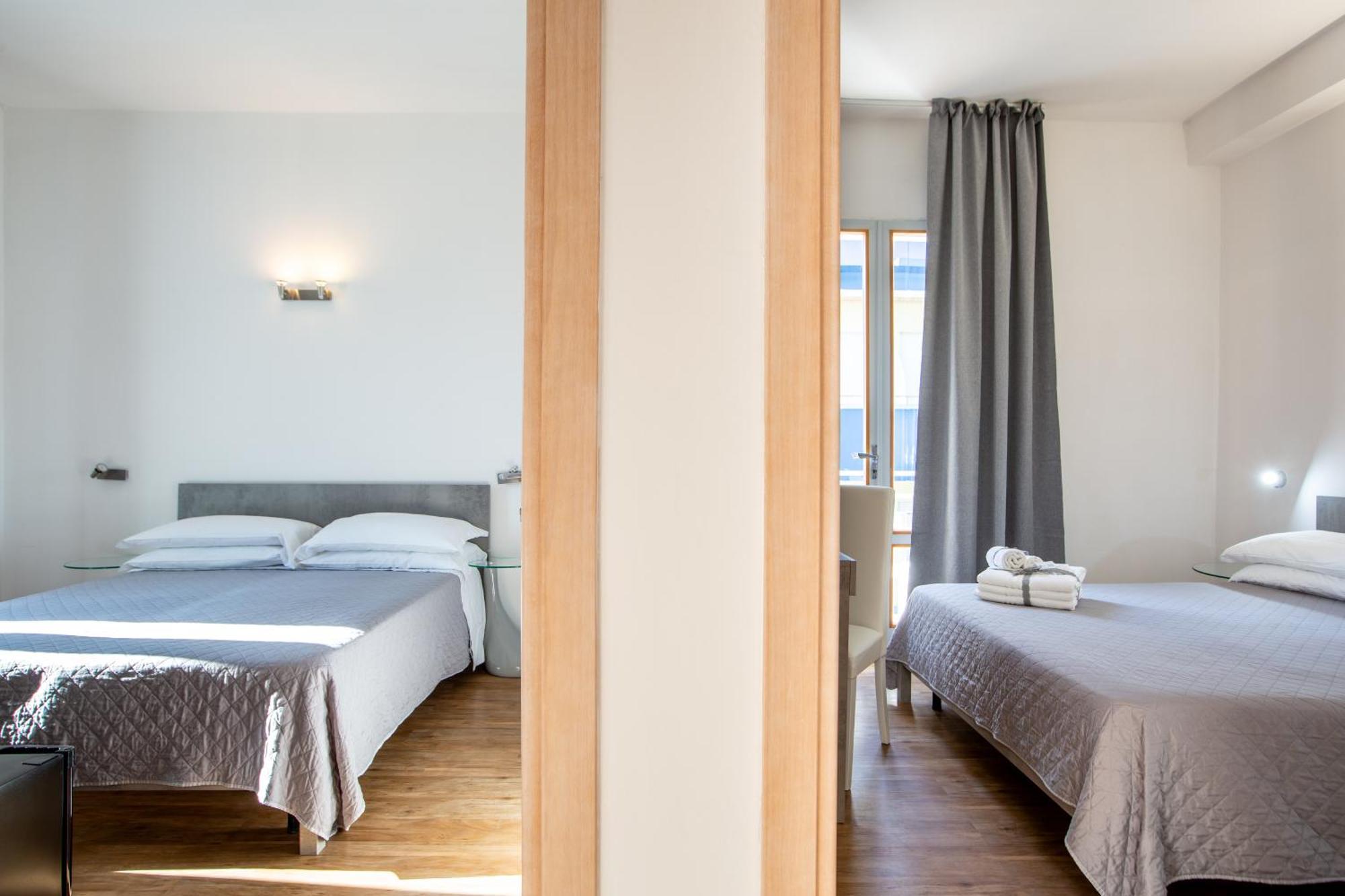 Clubhotel Residence Чезенатико Екстериор снимка